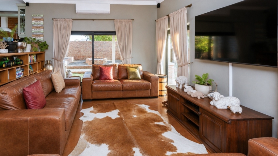 4 Bedroom Property for Sale in Seasons Lifestyle Estate North West